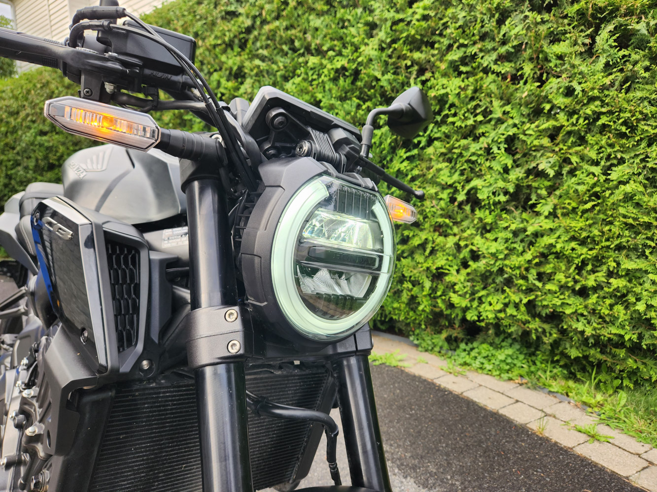 Essai du Honda CB650R 2023 - Blogue KHQ / LeCarnetMoto